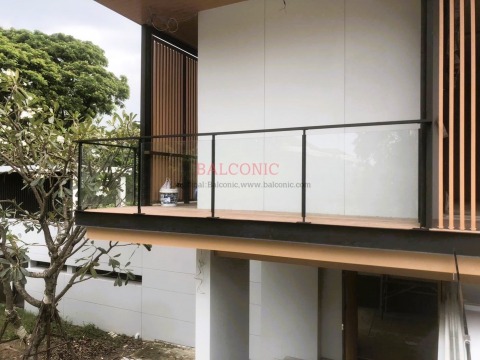 ราวกันตก ราวระเบียง กระจก ราวกันตก ราวระเบียง กระจก